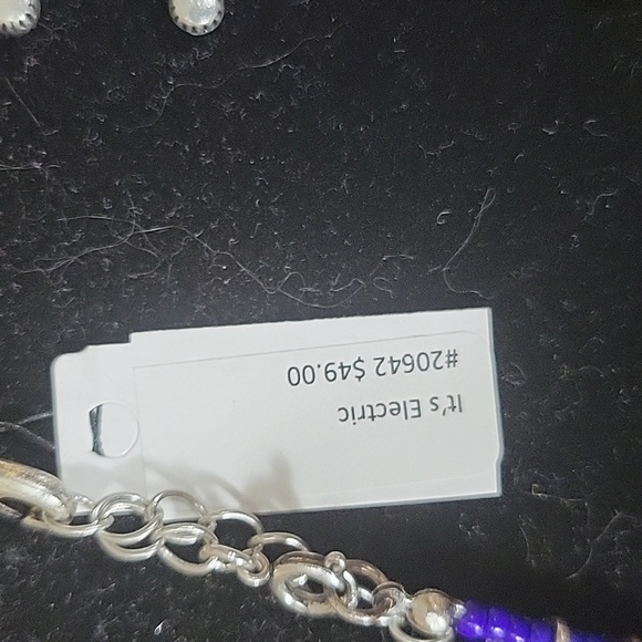 Premier Design It's Electric Necklace - Picture 3 of 6